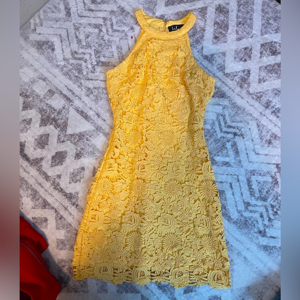 Lulus Xs yellow lace mini dress